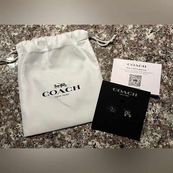 🆕 COACH Horse 🐴 & Carriage Stud Earrings - Picture 7 of 7